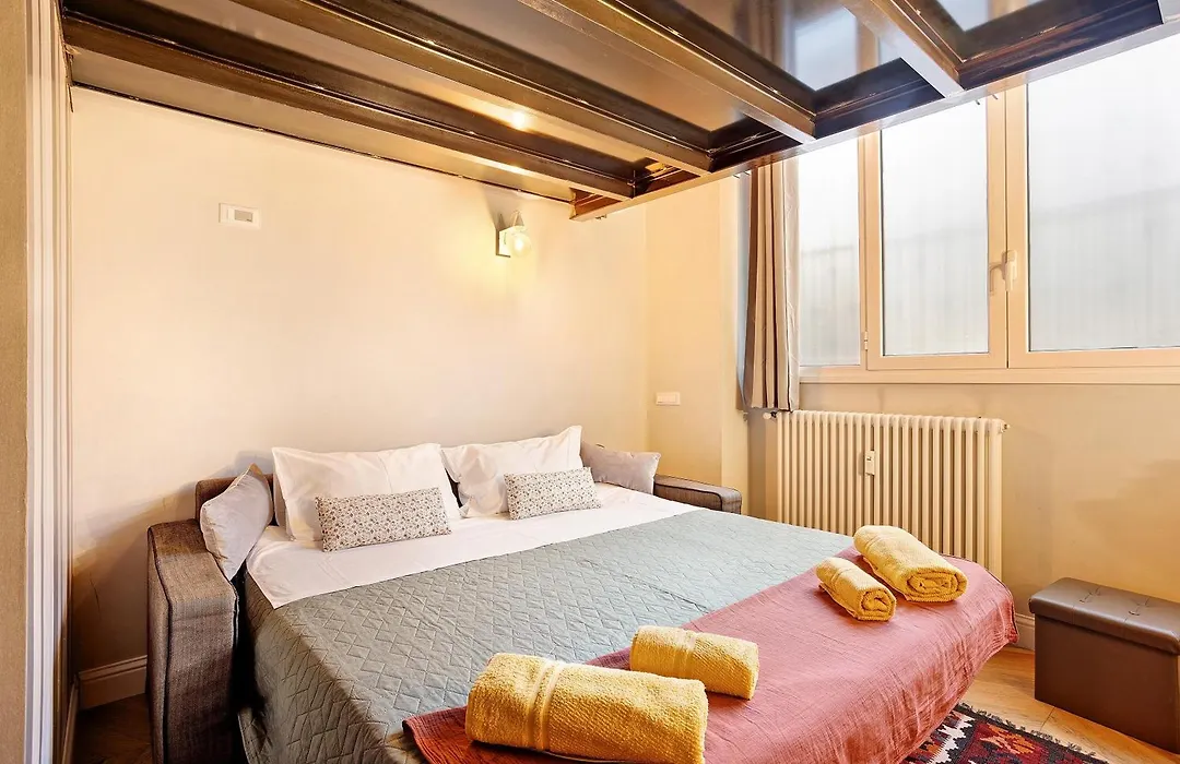 Dezza Loft-1